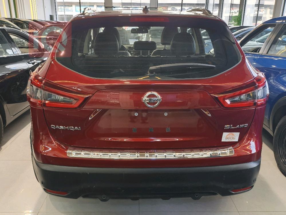 نيسان قاشقاي